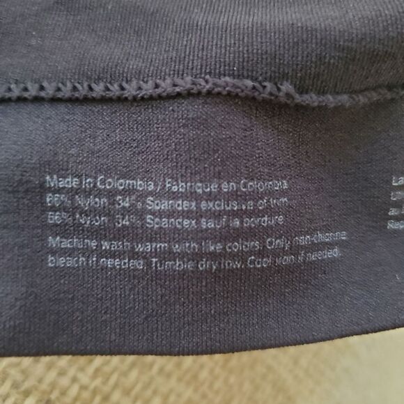 🌹 NORDSTROM LINGERIE 🌹 V-neck Two-Way Camisole - [Medium, Black] - Picture 10 of 10